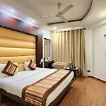 Hotel Grace Plaza Near Igi Airport