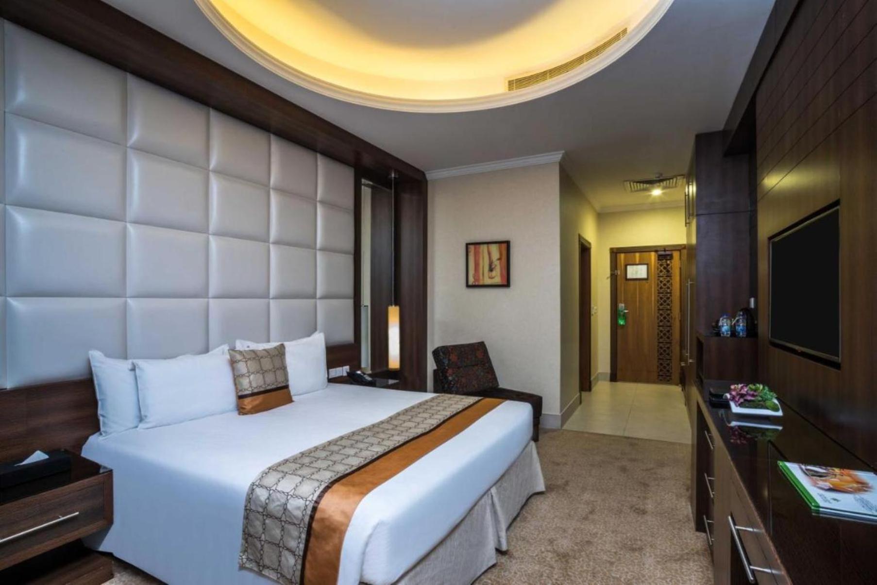 Grace Plaza Near Igi Airport Hotel
